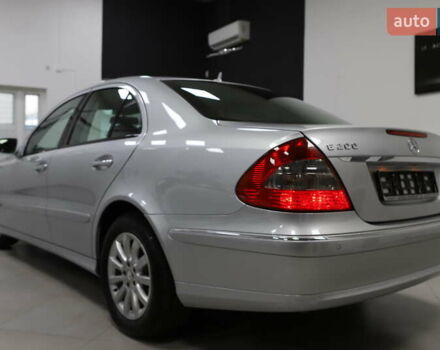 Сірий Мерседес Е-Клас, об'ємом двигуна 2.2 л та пробігом 194 тис. км за 14899 $, фото 16 на Automoto.ua