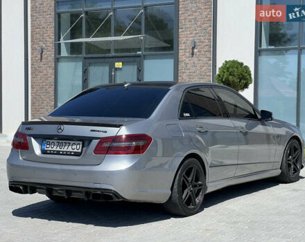 Серый Мерседес Е-Класс, объемом двигателя 2.14 л и пробегом 303 тыс. км за 16300 $, фото 18 на Automoto.ua