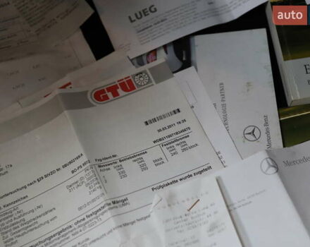 Сірий Мерседес Е-Клас, об'ємом двигуна 2.2 л та пробігом 194 тис. км за 14899 $, фото 89 на Automoto.ua