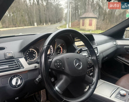 Сірий Мерседес Е-Клас, об'ємом двигуна 3 л та пробігом 257 тис. км за 17200 $, фото 24 на Automoto.ua