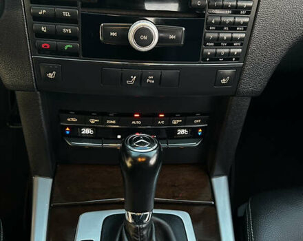 Серый Мерседес Е-Класс, объемом двигателя 2.2 л и пробегом 280 тыс. км за 11750 $, фото 23 на Automoto.ua