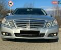 Сірий Мерседес Е-Клас, об'ємом двигуна 2.14 л та пробігом 193 тис. км за 13500 $, фото 1 на Automoto.ua