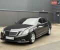 Серый Мерседес Е-Класс, объемом двигателя 2.1 л и пробегом 241 тыс. км за 10950 $, фото 2 на Automoto.ua