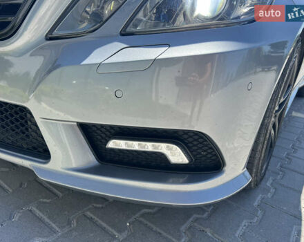 Серый Мерседес Е-Класс, объемом двигателя 2.14 л и пробегом 303 тыс. км за 16300 $, фото 27 на Automoto.ua