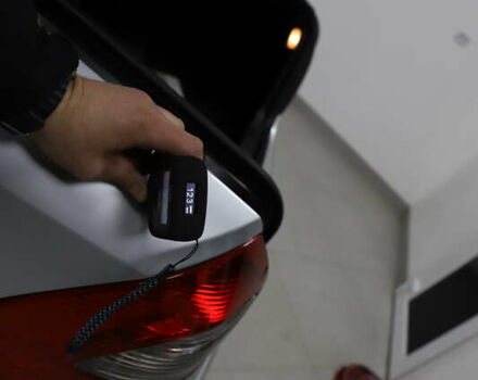 Сірий Мерседес Е-Клас, об'ємом двигуна 2.2 л та пробігом 194 тис. км за 14899 $, фото 115 на Automoto.ua