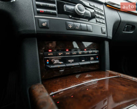 Серый Мерседес Е-Класс, объемом двигателя 3.5 л и пробегом 139 тыс. км за 15500 $, фото 36 на Automoto.ua