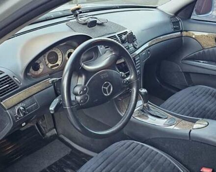 Сірий Мерседес Е-Клас, об'ємом двигуна 3 л та пробігом 173 тис. км за 9900 $, фото 9 на Automoto.ua