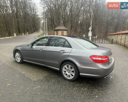 Сірий Мерседес Е-Клас, об'ємом двигуна 3 л та пробігом 257 тис. км за 17200 $, фото 7 на Automoto.ua