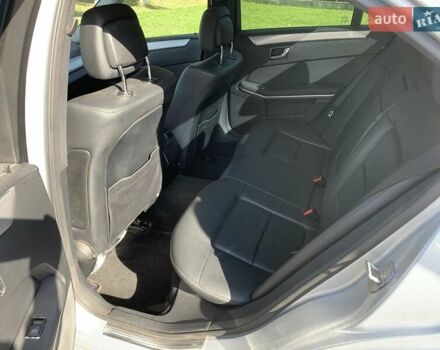 Мерседес Е-Класс 2009 в Ватутино на Automoto.ua Серый Мерседес Е-Класс, объемом двигателя 2.1 л и пробегом 322 тыс. км за 12000 $, фото 12 на Automoto.ua