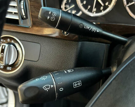 Серый Мерседес Е-Класс, объемом двигателя 2.2 л и пробегом 280 тыс. км за 11750 $, фото 25 на Automoto.ua