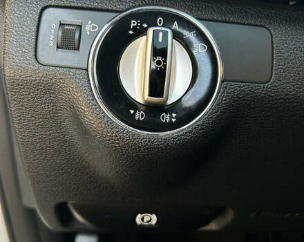 Серый Мерседес Е-Класс, объемом двигателя 2.2 л и пробегом 280 тыс. км за 11750 $, фото 26 на Automoto.ua