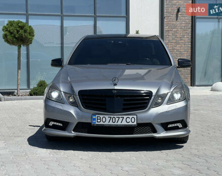 Серый Мерседес Е-Класс, объемом двигателя 2.14 л и пробегом 303 тыс. км за 16300 $, фото 7 на Automoto.ua