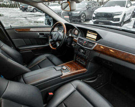 Серый Мерседес Е-Класс, объемом двигателя 3.5 л и пробегом 139 тыс. км за 15500 $, фото 22 на Automoto.ua