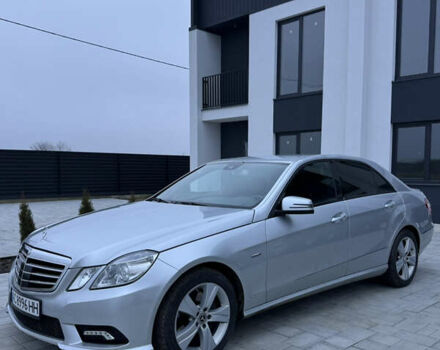 Серый Мерседес Е-Класс, объемом двигателя 3 л и пробегом 315 тыс. км за 12999 $, фото 4 на Automoto.ua