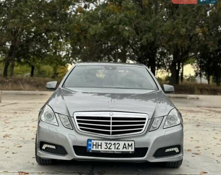 Мерседес Е-Клас 2010 у Києві на Automoto.ua Сірий Мерседес Е-Клас, об'ємом двигуна 2.14 л та пробігом 398 тис. км за 13900 $, фото 1 на Automoto.ua
