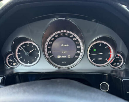 Сірий Мерседес Е-Клас, об'ємом двигуна 2.2 л та пробігом 325 тис. км за 12400 $, фото 15 на Automoto.ua