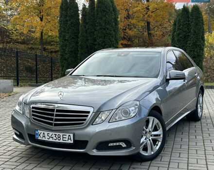 Мерседес Е-Клас 2010 у Прилуках на Automoto.ua Сірий Мерседес Е-Клас, об'ємом двигуна 3.5 л та пробігом 278 тис. км за 11400 $, фото 1 на Automoto.ua