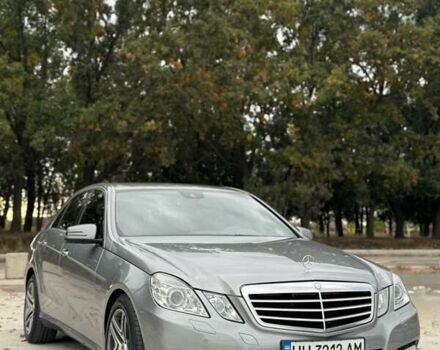 Мерседес Е-Клас 2010 у Києві на Automoto.ua Сірий Мерседес Е-Клас, об'ємом двигуна 2.14 л та пробігом 398 тис. км за 13900 $, фото 10 на Automoto.ua