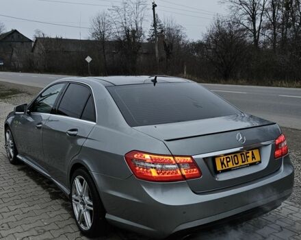 Сірий Мерседес Е-Клас, об'ємом двигуна 2 л та пробігом 189 тис. км за 5249 $, фото 3 на Automoto.ua