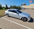 Серый Мерседес Е-Класс, объемом двигателя 2.1 л и пробегом 400 тыс. км за 9300 $, фото 62 на Automoto.ua