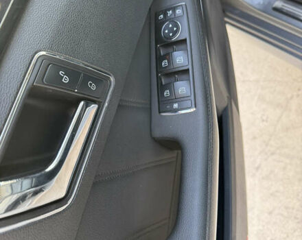 Серый Мерседес Е-Класс, объемом двигателя 2.14 л и пробегом 245 тыс. км за 11900 $, фото 10 на Automoto.ua