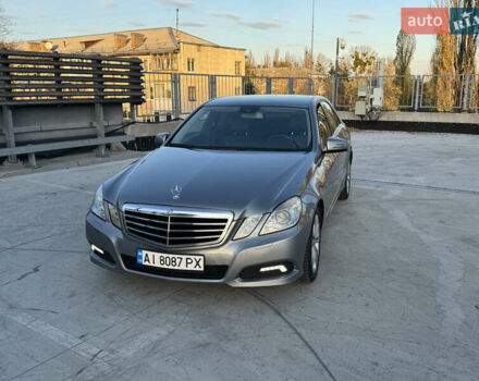 Сірий Мерседес Е-Клас, об'ємом двигуна 2.14 л та пробігом 246 тис. км за 12500 $, фото 44 на Automoto.ua