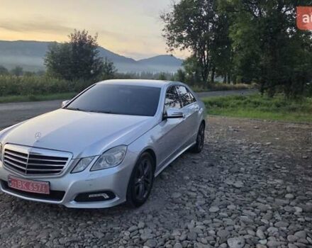 Мерседес Е-Класс 2010 в Тячеве на Automoto.ua Серый Мерседес Е-Класс, объемом двигателя 2.2 л и пробегом 268 тыс. км за 11200 $, фото 7 на Automoto.ua