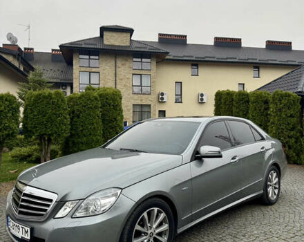 Сірий Мерседес Е-Клас, об'ємом двигуна 3 л та пробігом 302 тис. км за 15700 $, фото 4 на Automoto.ua