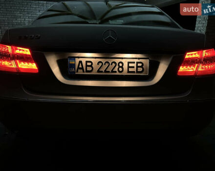 Мерседес Е-Клас 2010 у Бершаде на Automoto.ua Сірий Мерседес Е-Клас, об'ємом двигуна 2 л та пробігом 116 тис. км за 14500 $, фото 82 на Automoto.ua