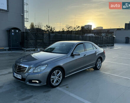 Сірий Мерседес Е-Клас, об'ємом двигуна 2.14 л та пробігом 246 тис. км за 12500 $, фото 11 на Automoto.ua