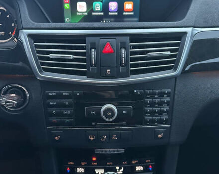 Сірий Мерседес Е-Клас, об'ємом двигуна 2.2 л та пробігом 246 тис. км за 12000 $, фото 24 на Automoto.ua