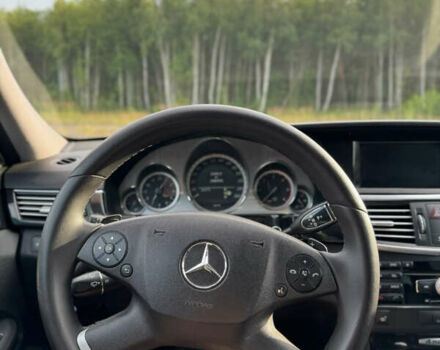 Сірий Мерседес Е-Клас, об'ємом двигуна 3 л та пробігом 250 тис. км за 13299 $, фото 11 на Automoto.ua