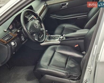 Сірий Мерседес Е-Клас, об'ємом двигуна 2.14 л та пробігом 280 тис. км за 10700 $, фото 18 на Automoto.ua