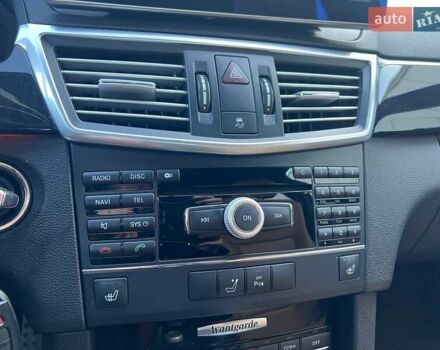 Серый Мерседес Е-Класс, объемом двигателя 2.2 л и пробегом 227 тыс. км за 15499 $, фото 16 на Automoto.ua