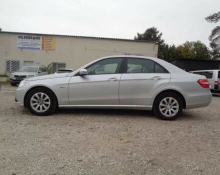 Серый Мерседес Е-Класс, объемом двигателя 2.1 л и пробегом 287 тыс. км за 9550 $, фото 6 на Automoto.ua