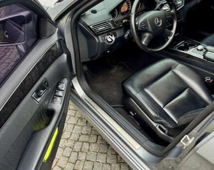 Сірий Мерседес Е-Клас, об'ємом двигуна 3 л та пробігом 302 тис. км за 15700 $, фото 8 на Automoto.ua