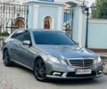 Серый Мерседес Е-Класс, объемом двигателя 2.1 л и пробегом 320 тыс. км за 9900 $, фото 1 на Automoto.ua