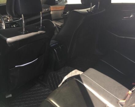 Серый Мерседес Е-Класс, объемом двигателя 2.1 л и пробегом 300 тыс. км за 11000 $, фото 7 на Automoto.ua