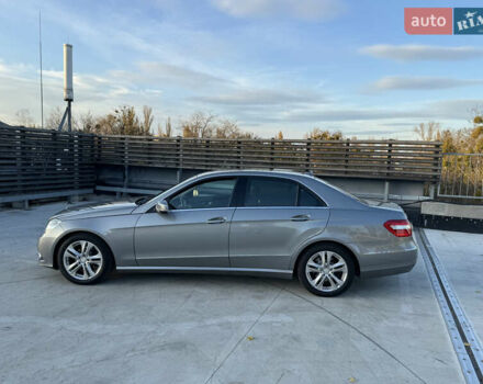 Серый Мерседес Е-Класс, объемом двигателя 2.14 л и пробегом 245 тыс. км за 11900 $, фото 38 на Automoto.ua