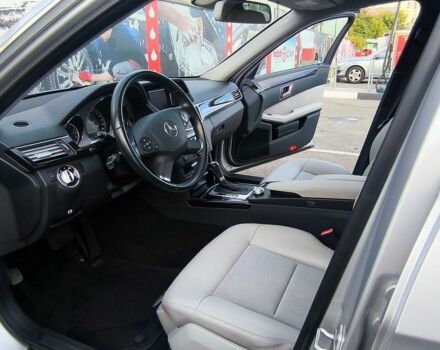 Серый Мерседес Е-Класс, объемом двигателя 0 л и пробегом 29 тыс. км за 15900 $, фото 27 на Automoto.ua