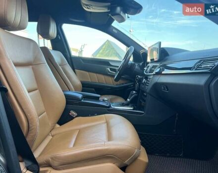 Серый Мерседес Е-Класс, объемом двигателя 2.2 л и пробегом 227 тыс. км за 15499 $, фото 21 на Automoto.ua