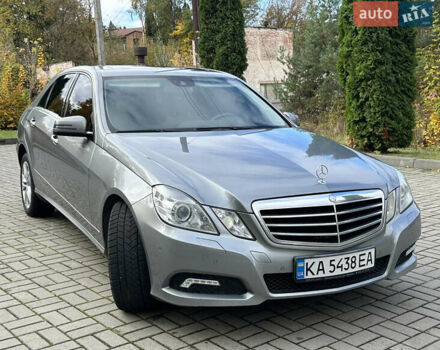 Мерседес Е-Клас 2010 у Прилуках на Automoto.ua Сірий Мерседес Е-Клас, об'ємом двигуна 3.5 л та пробігом 278 тис. км за 11400 $, фото 8 на Automoto.ua