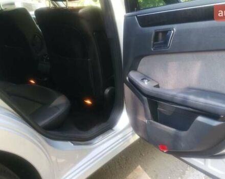 Серый Мерседес Е-Класс, объемом двигателя 2.2 л и пробегом 420 тыс. км за 10800 $, фото 10 на Automoto.ua