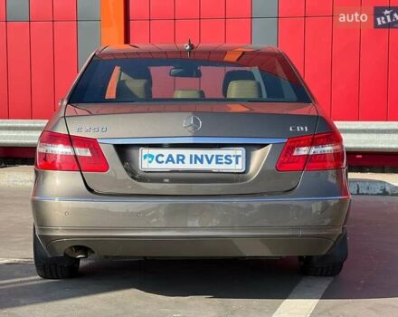 Серый Мерседес Е-Класс, объемом двигателя 2.2 л и пробегом 227 тыс. км за 15499 $, фото 7 на Automoto.ua