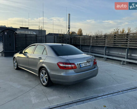 Сірий Мерседес Е-Клас, об'ємом двигуна 2.14 л та пробігом 246 тис. км за 12500 $, фото 40 на Automoto.ua