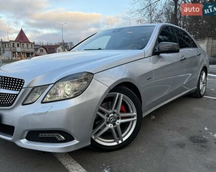 Серый Мерседес Е-Класс, объемом двигателя 2.14 л и пробегом 260 тыс. км за 12600 $, фото 1 на Automoto.ua