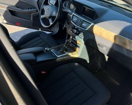 Серый Мерседес Е-Класс, объемом двигателя 1.8 л и пробегом 222 тыс. км за 16200 $, фото 18 на Automoto.ua