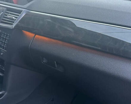 Сірий Мерседес Е-Клас, об'ємом двигуна 2.2 л та пробігом 246 тис. км за 12000 $, фото 10 на Automoto.ua