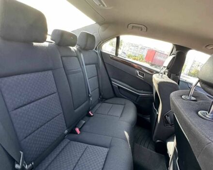 Серый Мерседес Е-Класс, объемом двигателя 2.1 л и пробегом 287 тыс. км за 9550 $, фото 15 на Automoto.ua