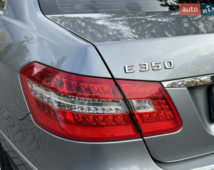 Мерседес Е-Клас 2010 у Прилуках на Automoto.ua Сірий Мерседес Е-Клас, об'ємом двигуна 3.5 л та пробігом 278 тис. км за 11400 $, фото 11 на Automoto.ua
